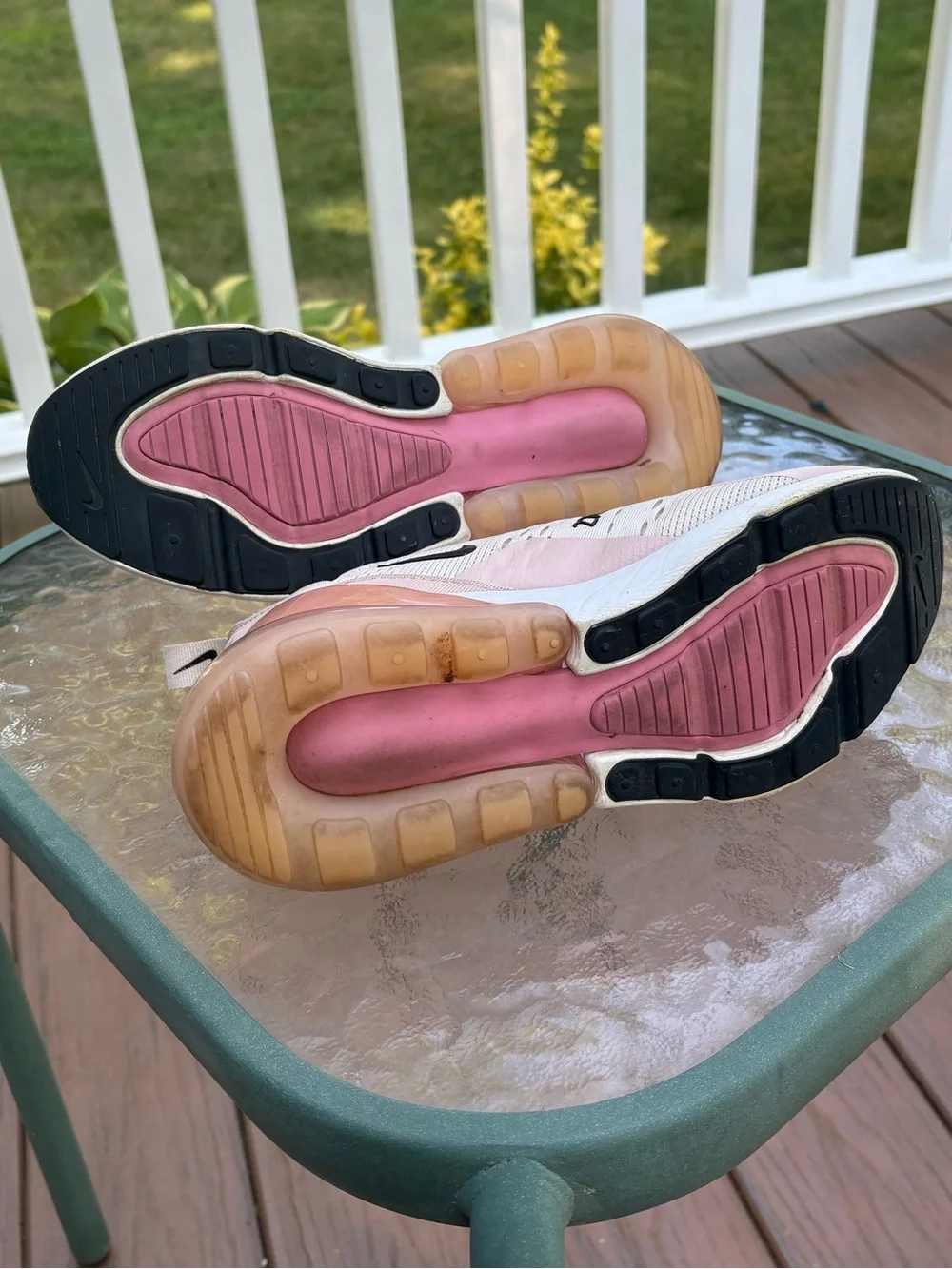 ✨ NIKE ✨ Pink Air Max 270 Sneakers Size 6